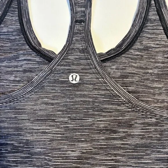 Lululemon Swiftly Racer Back Tank - Size 12 - Picture 4 of 8